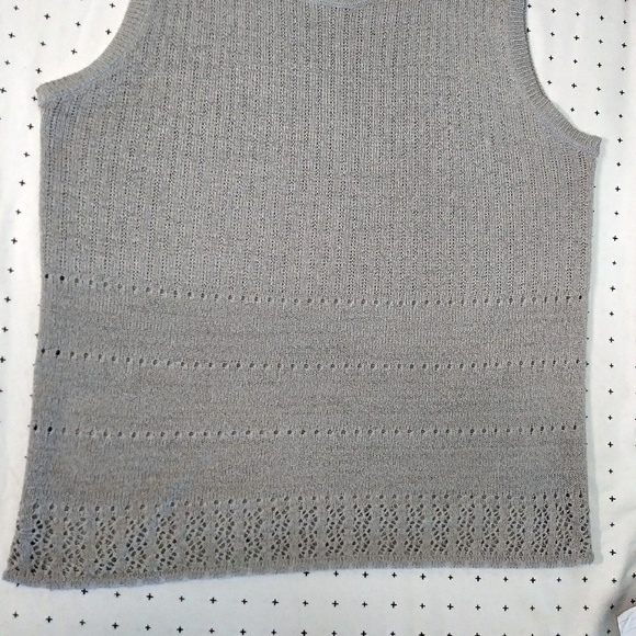Bicé gray sleeveless sweater top sz M - Picture 4 of 6